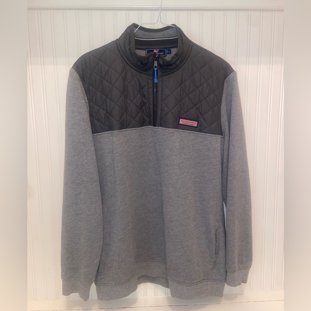 Grey Vineyard Vines Men’s Quarter Zip (Size L)